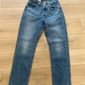 Levi's 501 Curve Jeans